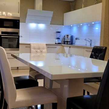 Дарницька вул., 19