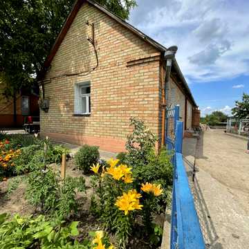 Рівненська, 40