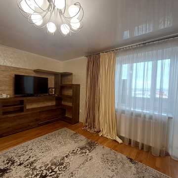 Степана Бандери просп., 35-А