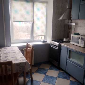 Шовковична вул., 48