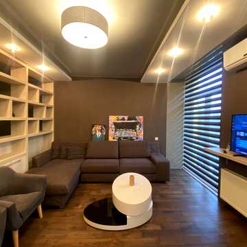 Регенераторна вул., 4