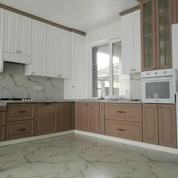 Максима Сущенка вул., 20