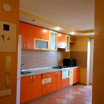 Автозаводська вул., 50