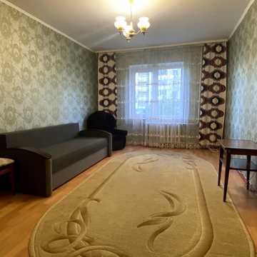 Миколи Лаврухіна вул., 5