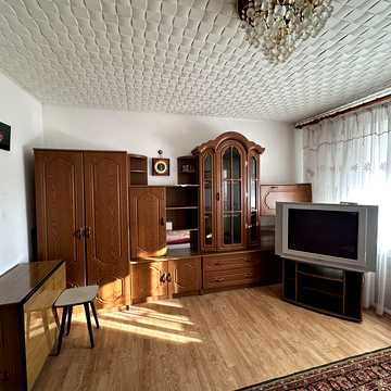Захисників України вул. (Одинцова), 17