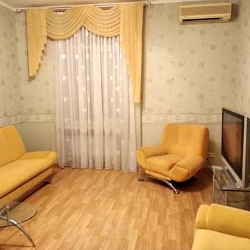 Футуристів пров. (Маяковського), 10