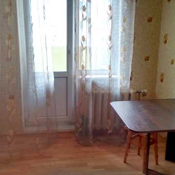 Урлівська вул., 30