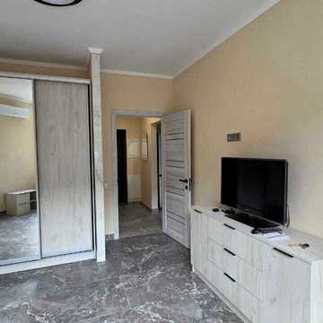 Сімейна вул., 5