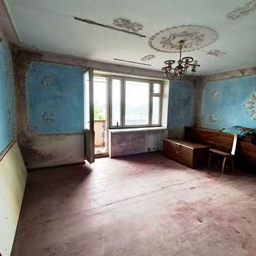 Центральна, 3