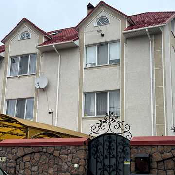 Сільськогосподарська вул., 16