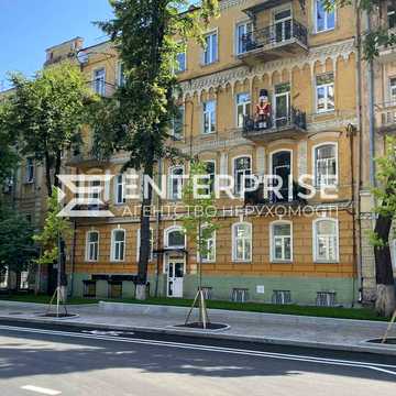 Пирогова вул., 5