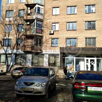 Кобилянського вул., 219