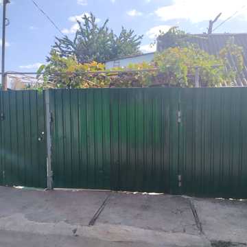 Якірна вул., 14