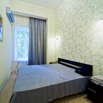 Святослава Караванського вул. (Жуковського), 43