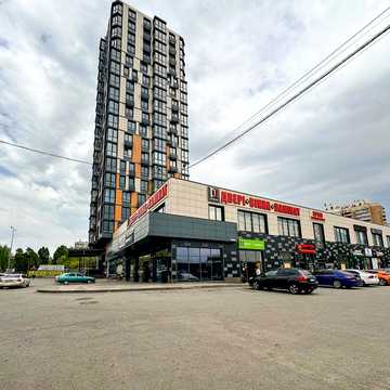 Українська вул., 444