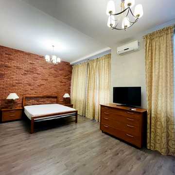 Воздвиженська вул., 42