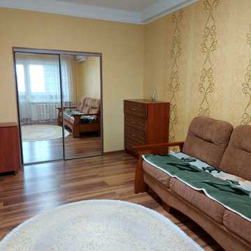 Автозаводська вул., 40