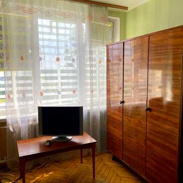 Лісовий просп., 21