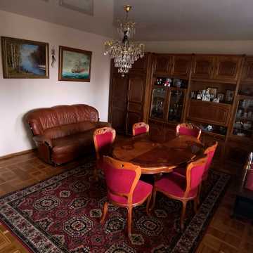 Садова вул. (Чубаря), 1