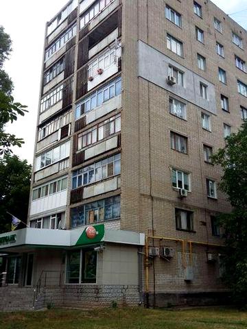 Продам 3-х комнатную квартиру в центре Жёлтых Вод