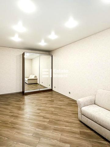 Франківська вул., 10