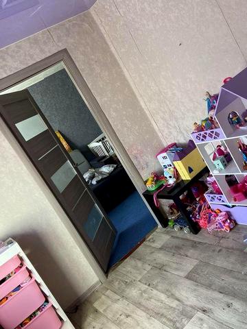 Квартира 4ех комнатная,квартира 2этаж,утепленная квартира