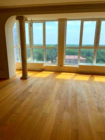 5ти кімнатна квартира по вул. Милорадовича 55власна тераса YV