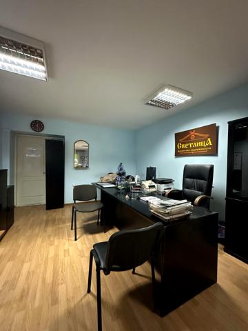 Левка Лукяненка просп. (Рокоссовського), 70