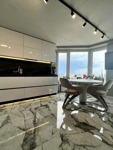 Євгена Чикаленка вул., 59/9