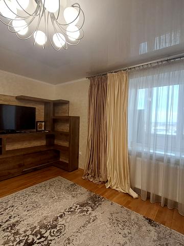 Степана Бандери просп., 35-А