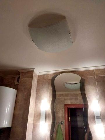 Продається двокімнатна квартира від власника, центр міста.