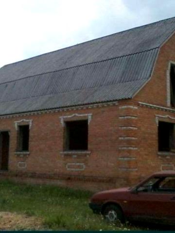 Дім за містом Ромни с.Бобрик 10 км від міста біля річки.