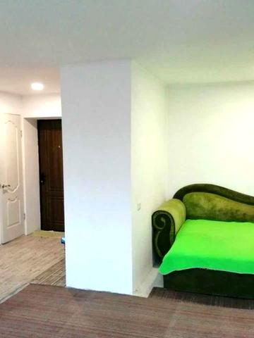 Продається 1на кімнатна квартира-студія.