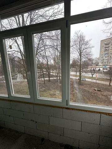 Продам 3-х кімнатну квартиру на 2-му мікрорайоні