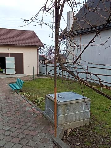 Будинок в Остриці