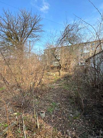 Продаж будинку під реконструкцію 4 соток землі р-н Глобала