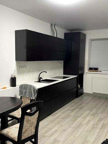 Продається 3 кімнатна кварти в м. Тячів з хорошим ремонтом