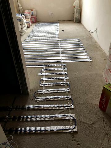 Червона вул., 14