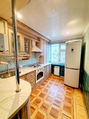 Леоніда Каденюка вул. (Пацаєва), 88