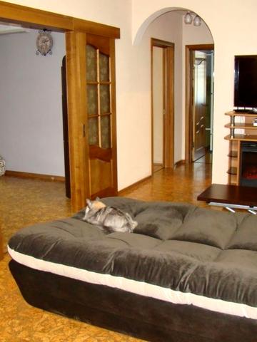 Ивасюка пр(Героев Сталинграда)47а,3-к.с холлом 20м,кирпичный термодом.