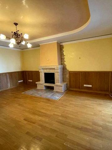 Дворівнева квартира в центрі міста! Можлива розстрочка!