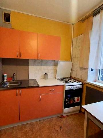 Продам затишну 1-кім. квартиру в районі Одеської, вул. Грозненська!