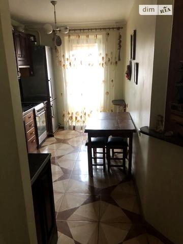 Продаж 3к Квартира Коновальця Євгена вулиця