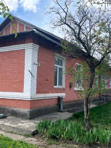 Будинок у смт. Приютівка Олександрійського р-ну Кіровоградської обл.