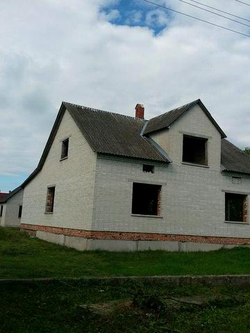 Будинок с павлів