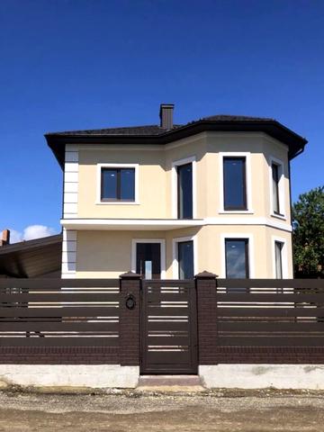 Продається 2-поверховий будинок у Великому Кучурові