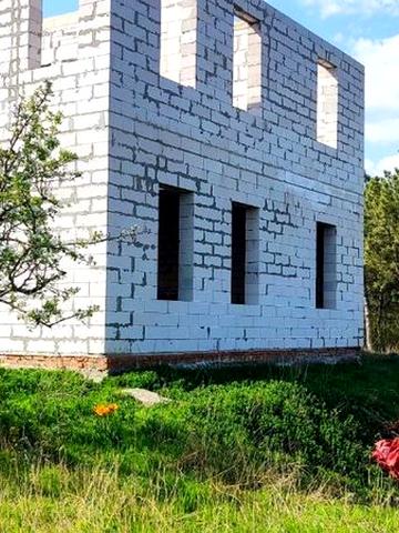 Продам ділянку 9 соток та коробку будинку