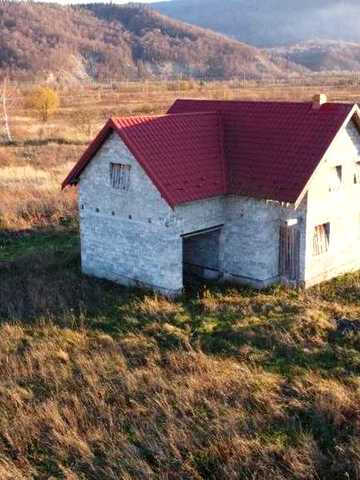 Недорого продається новозбудований будинок біля підніжжя Карпат...