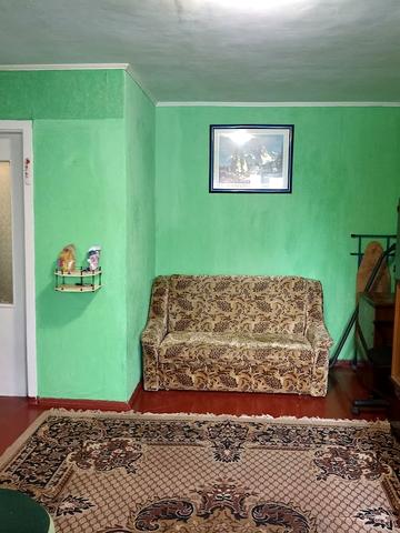 Лесі Українки просп. (Пушкіна), 1