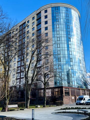 Староміська вул., 1/1